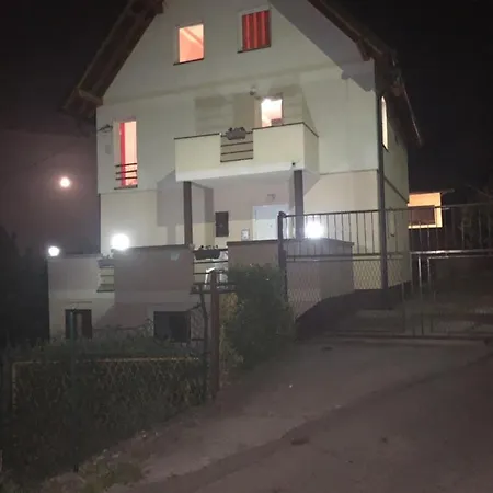 וילה Lovely House סראייבו